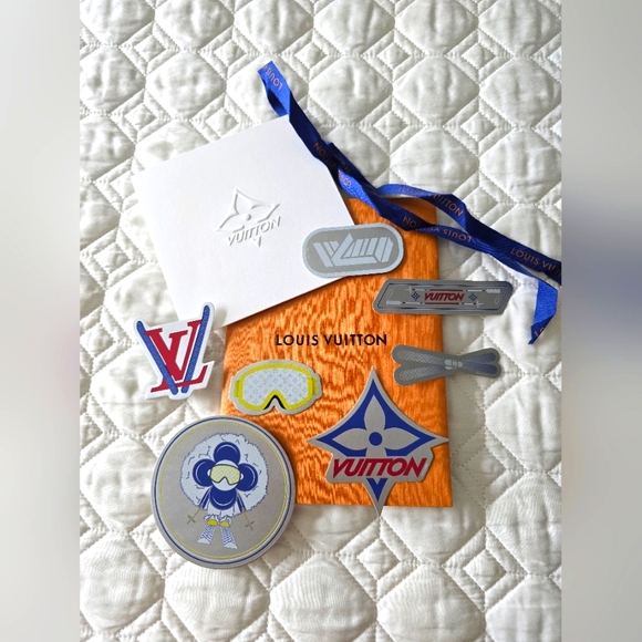 Authentic Limited Edition Louis Vuitton Ski Snowboard Stickers Courcheval Blanc - Picture 1 of 5
